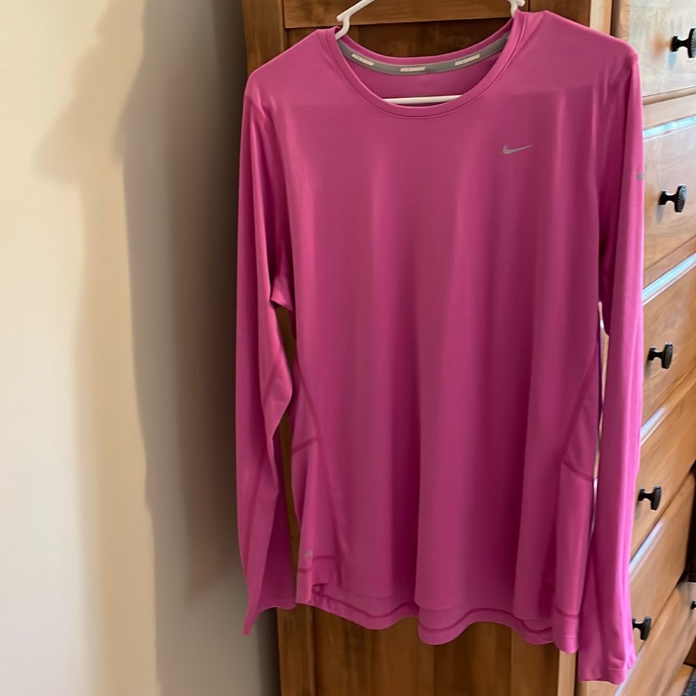Nike Dri-Fit Pink Long Sleeve Athletic Top Size XL